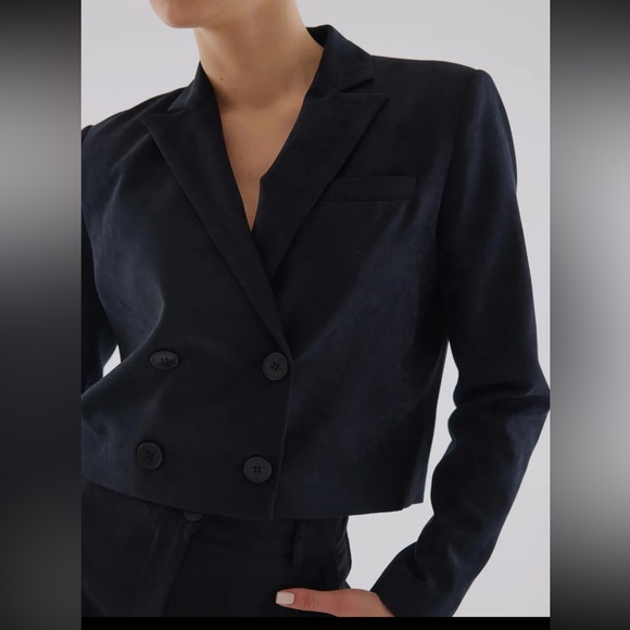 33 Fabulous Faux Suede Black Wrap Crop Jacket - Picture 2 of 3
